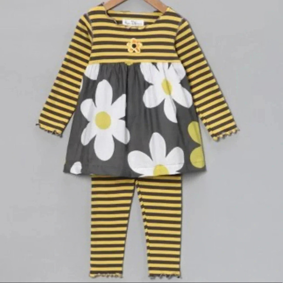 BOUTIQUE SET EUC GIRLS TOP PANTS BOTTOM LEGGINGS FLORAL SUMMER STRIPES SIZE 4 - Picture 1 of 6